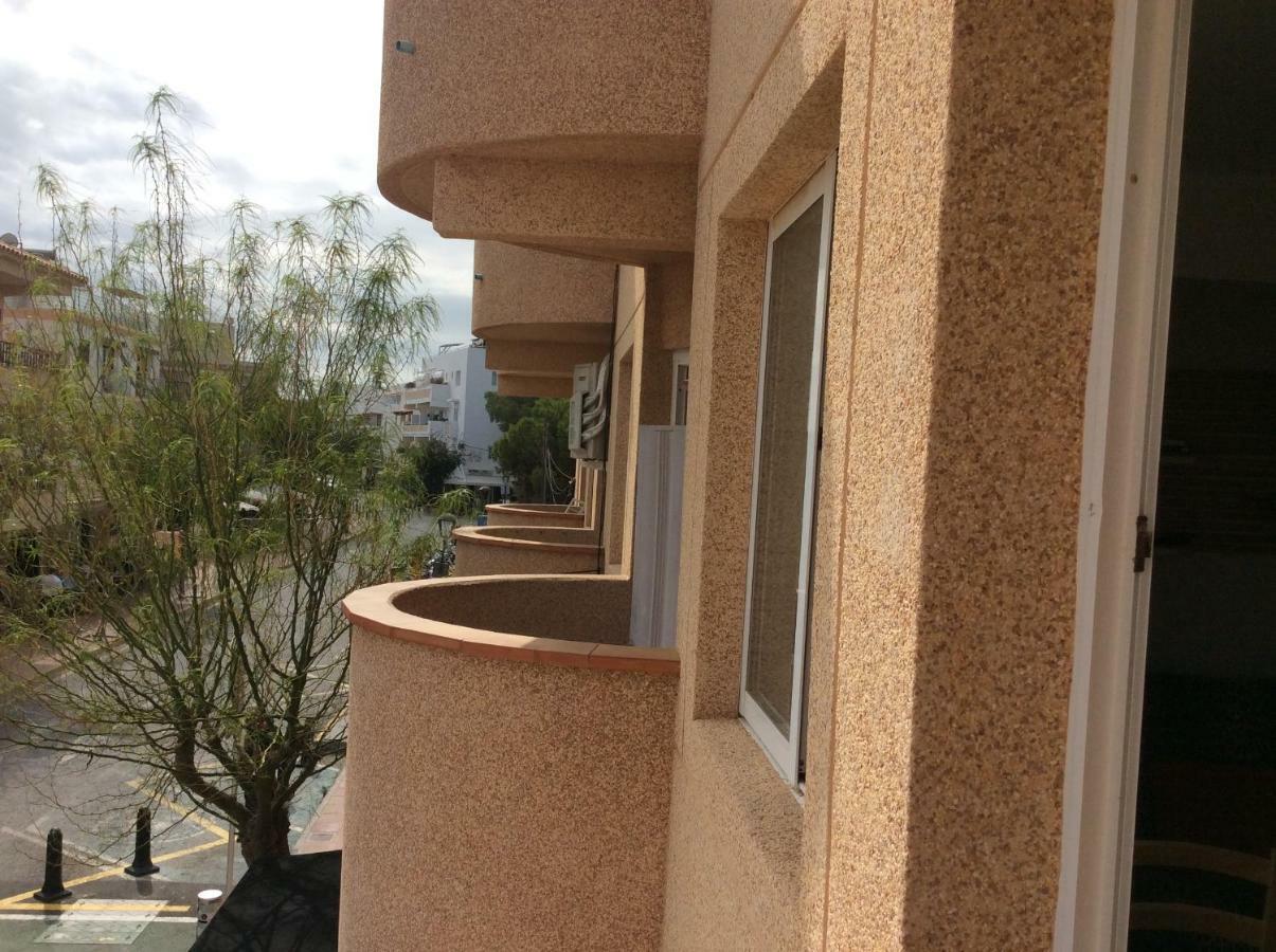 Ferienwohnung Es Pujols Vista Mare Exterior foto